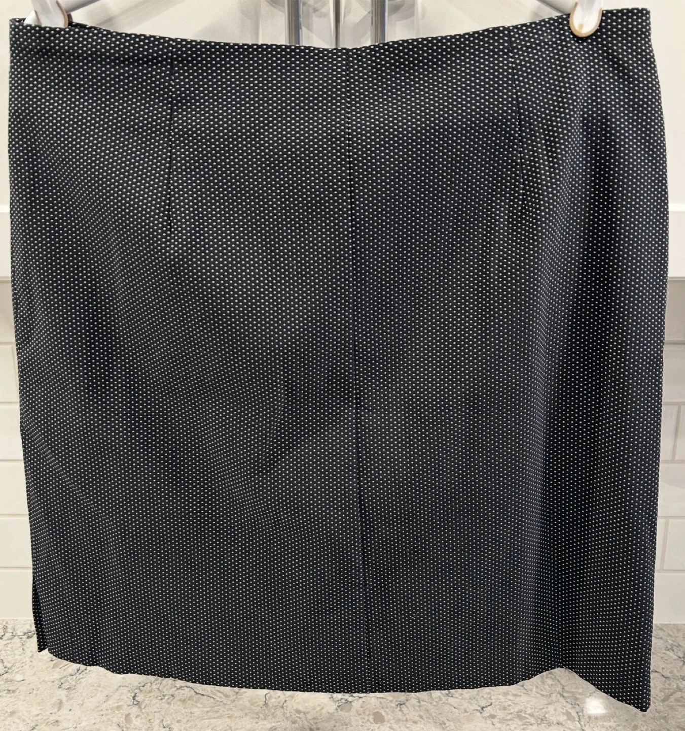 Women’s Black and White Stretchy Skort image indicator(2)