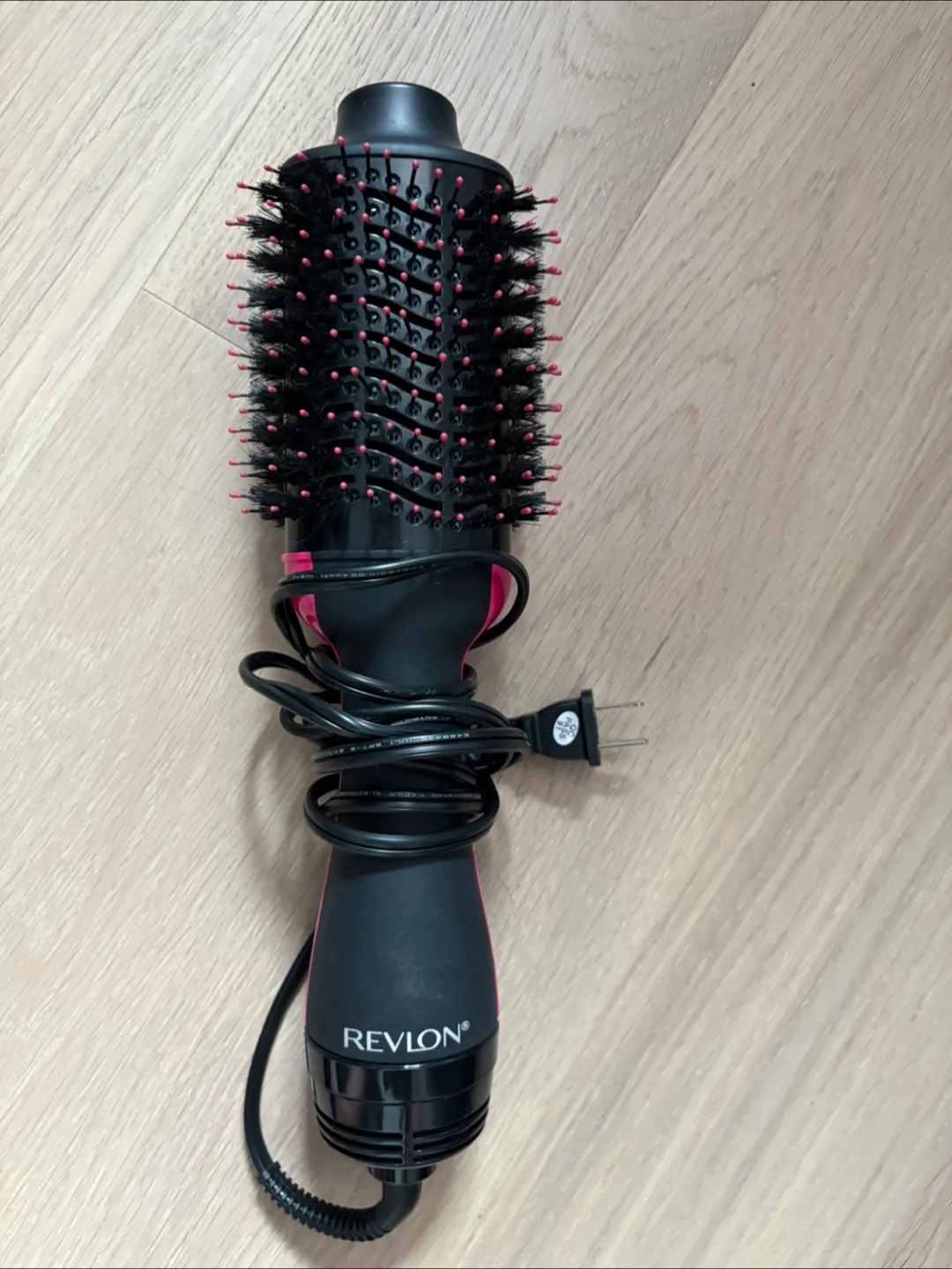 Brush hair dryer thumbnail
