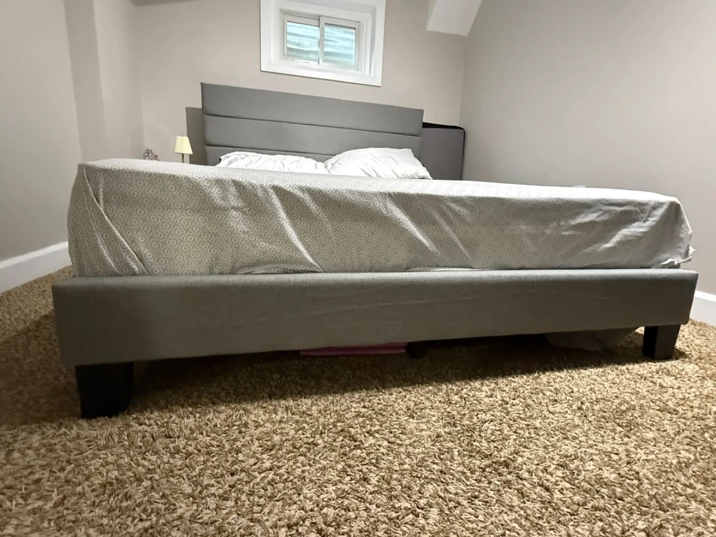 Bed and mattress for sale image indicator(2)