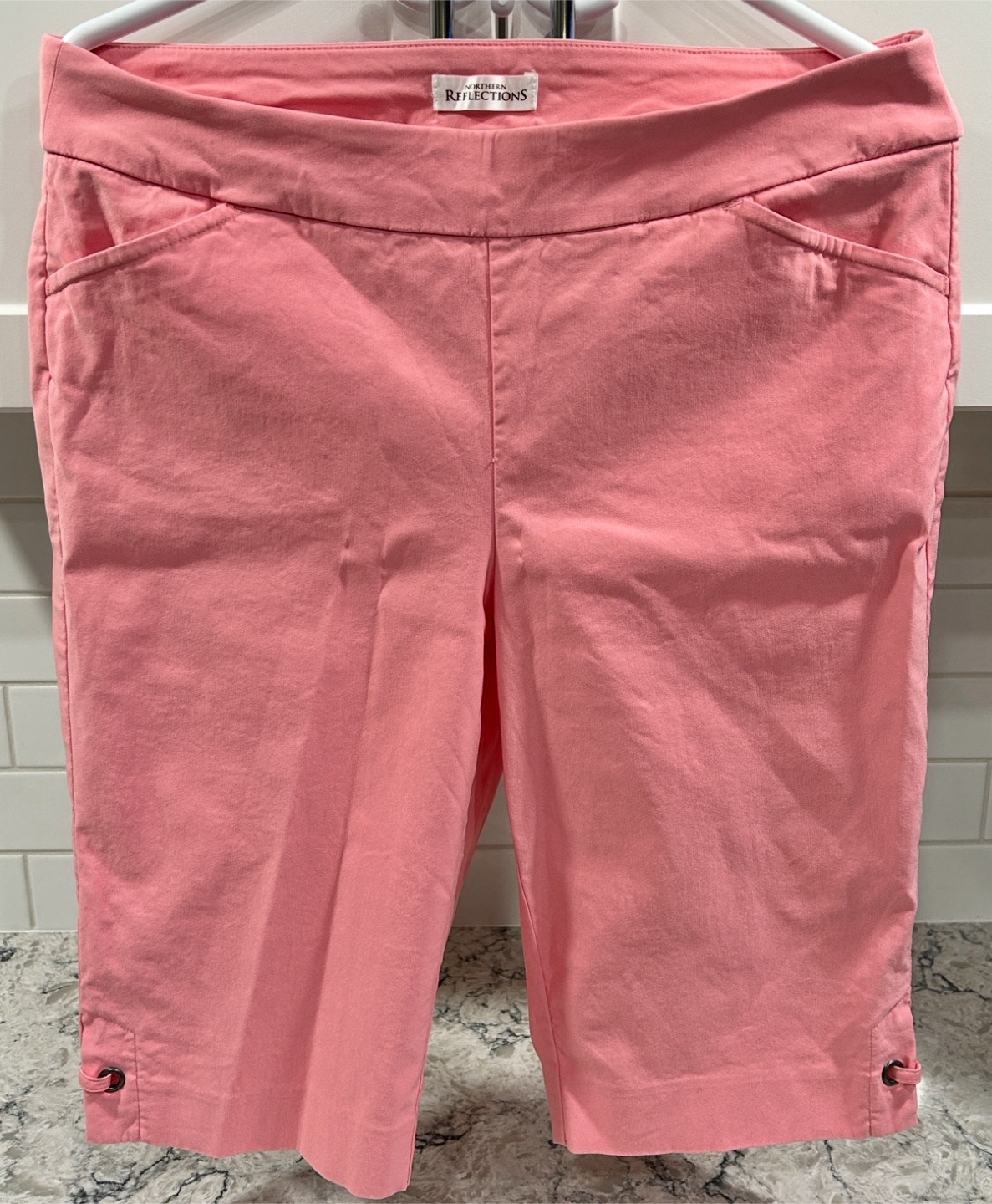 Ladies Pink/Salmon Bermuda Short (Northern Reflections)