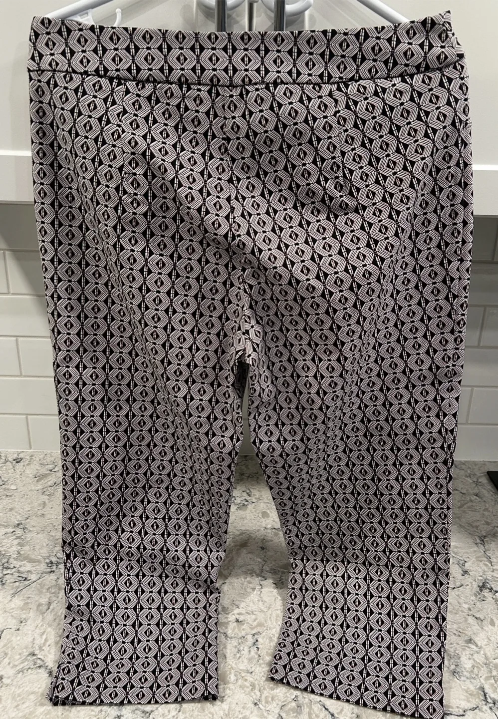 Black and White Geometric Design Womens Dress Pants image indicator(2)