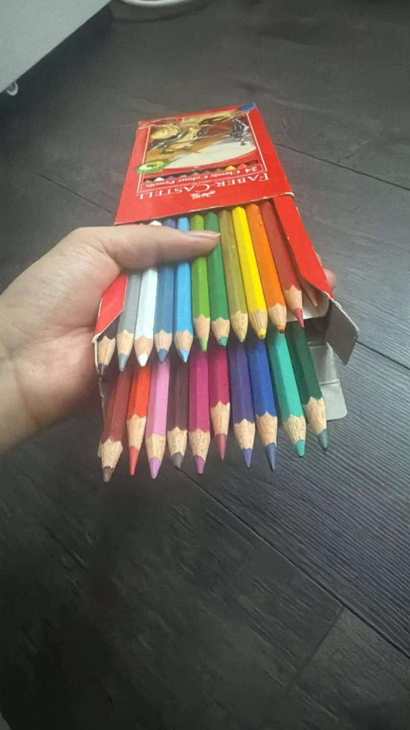 Faber-Castell Classic Colour Pencils - 24 Pack image indicator(3)