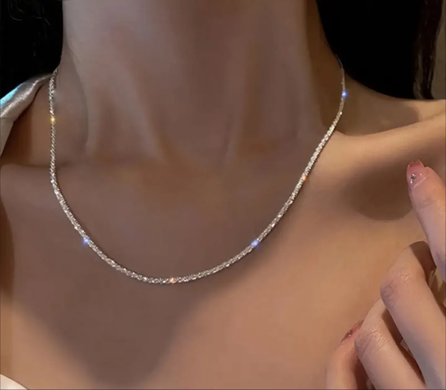 Sparkling Silver Necklace thumbnail