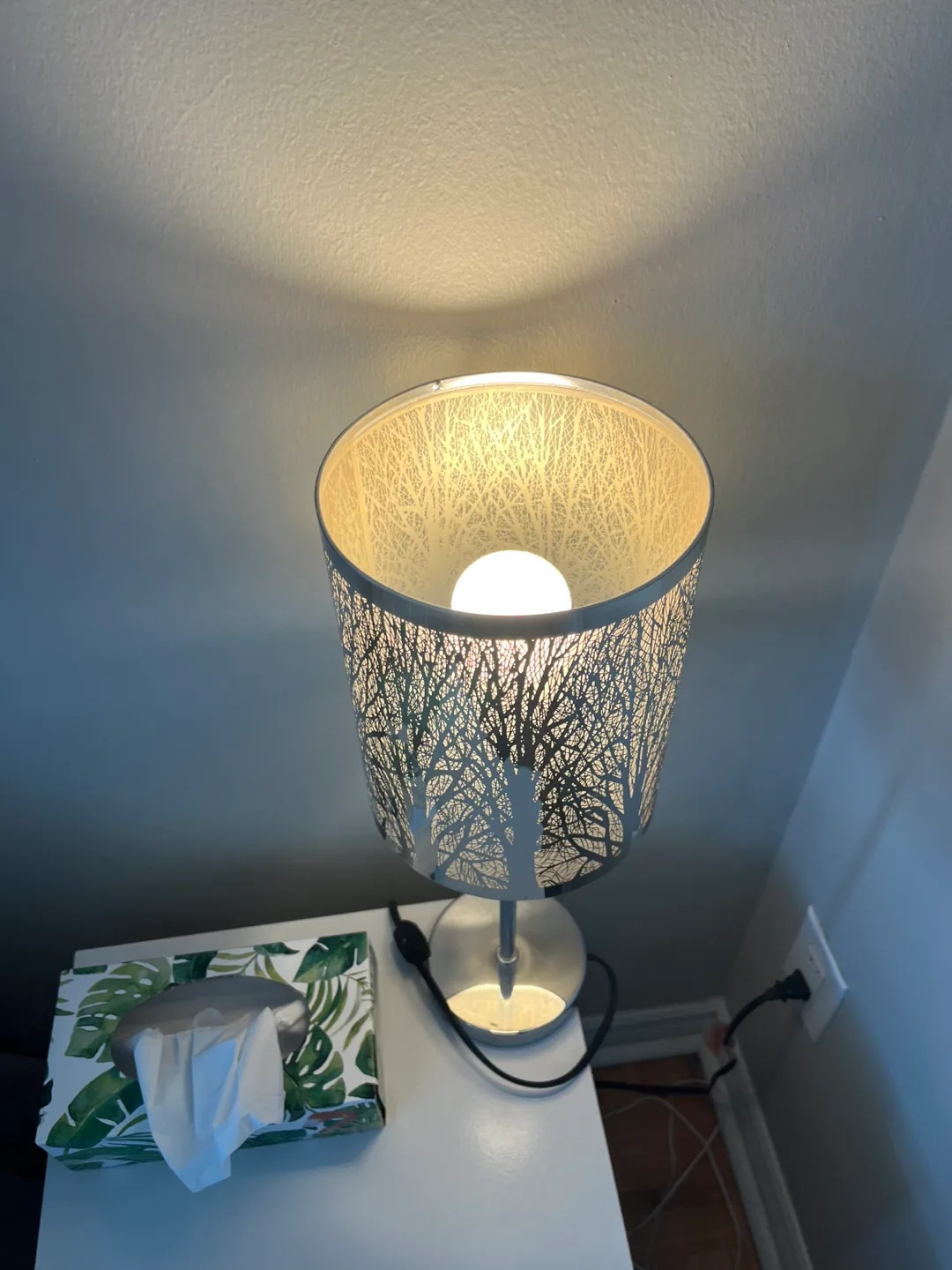 Tree Design Table Lamp image indicator(2)