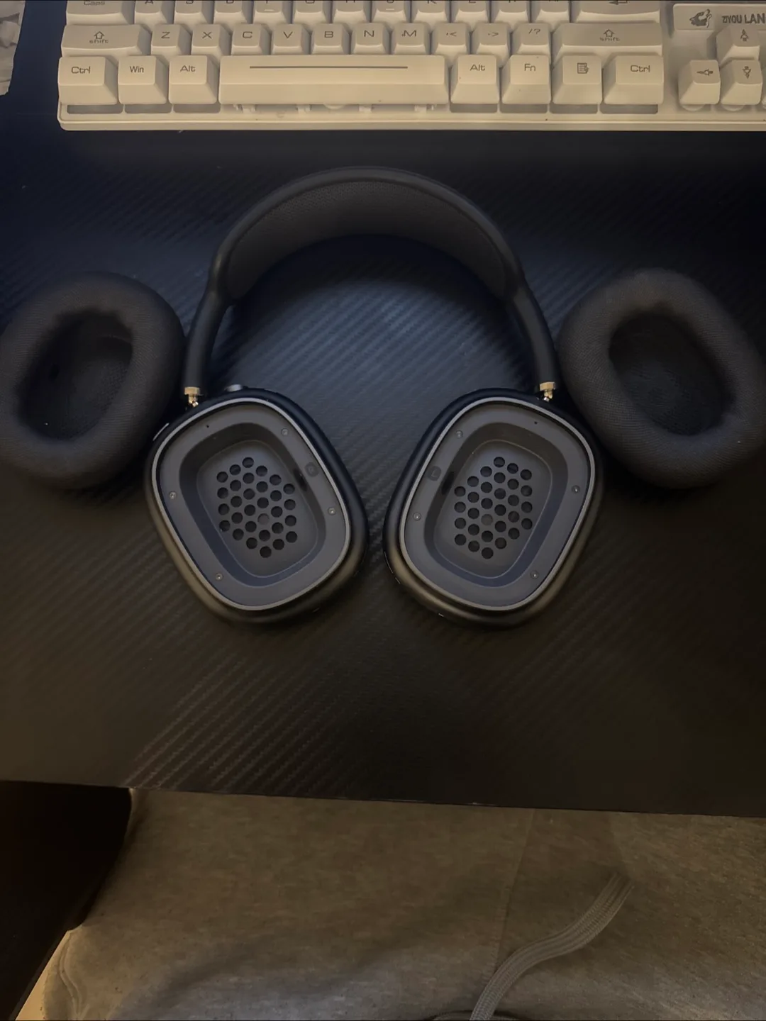 Apple Airpods Max - Space Grey image indicator(3)