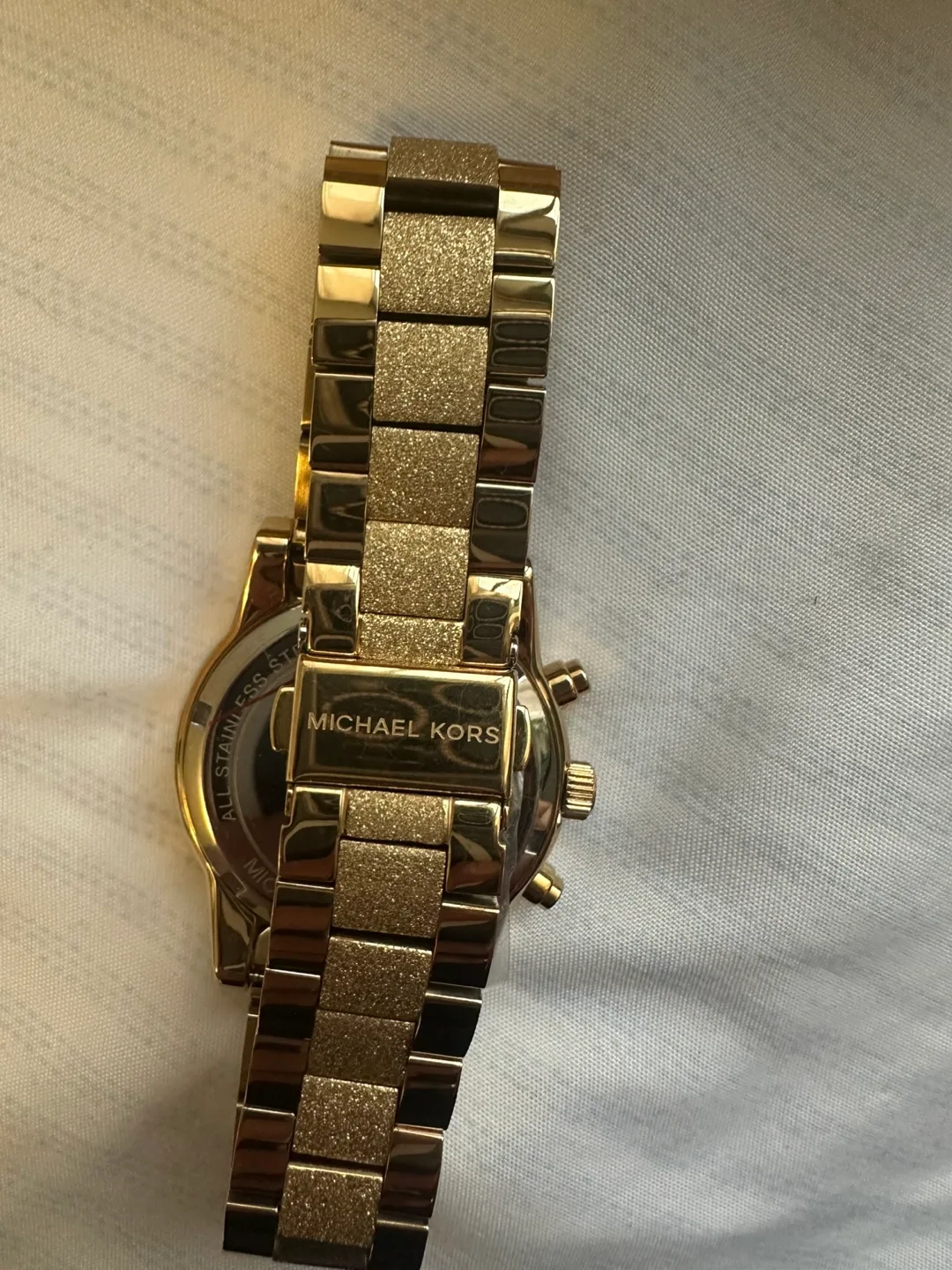 Michael Kors image indicator(3)