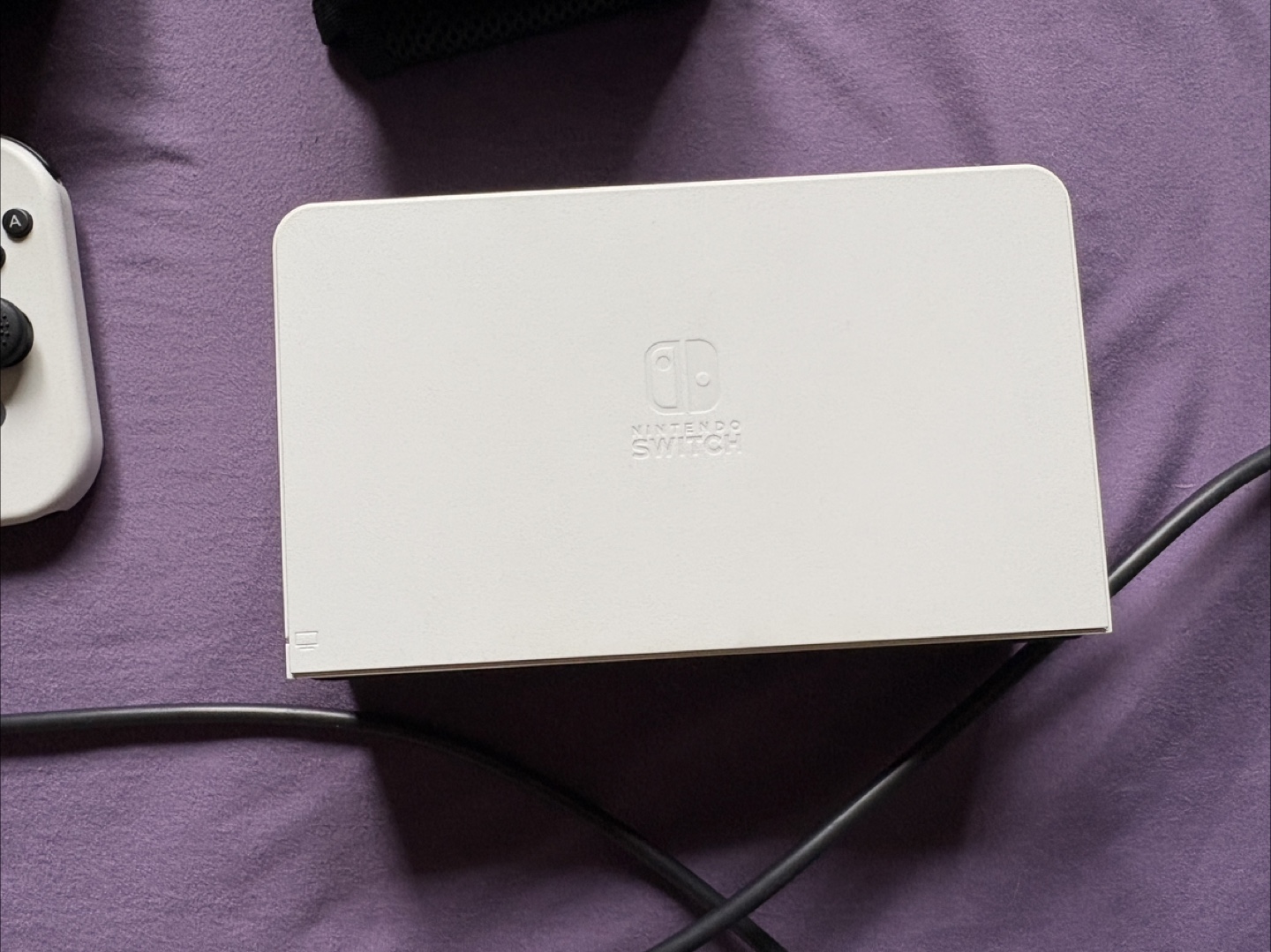 Nintendo Switch OLED White + Controller & Accessories - photo 3