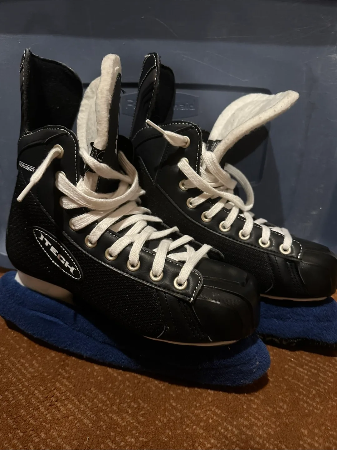 ITECH Bauer Hockey Skates - US 8.5 thumbnail