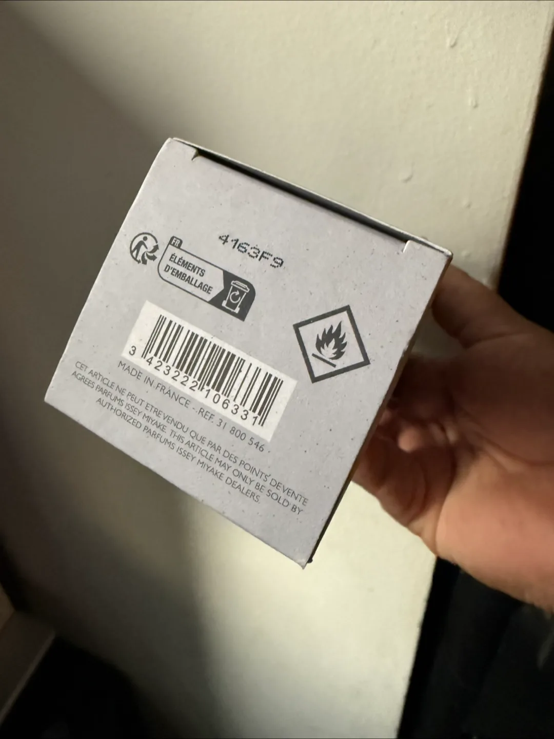 Issey Miyake Le Sel d'Issey Eau de Toilette 150ml image indicator(3)