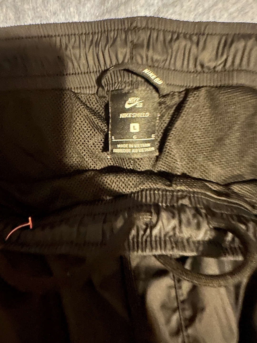 Nike SB Shield Track Pants - Size L - photo 4