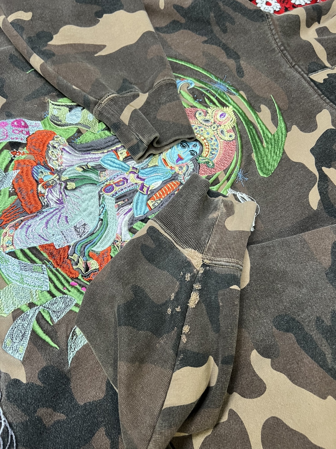 Supreme Camo Hoodie - Size Small - photo 4