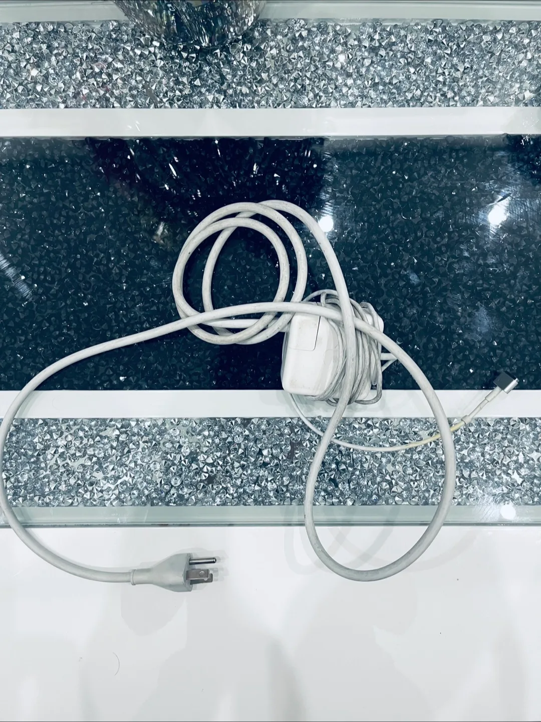 MacBook Air 13” (2015) – i5, 8GB RAM, 128SSD image indicator(7)