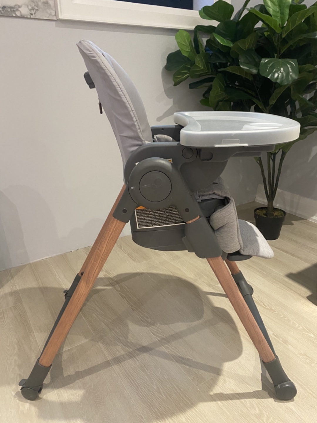 Maxi-Cosi Highchair - photo 2