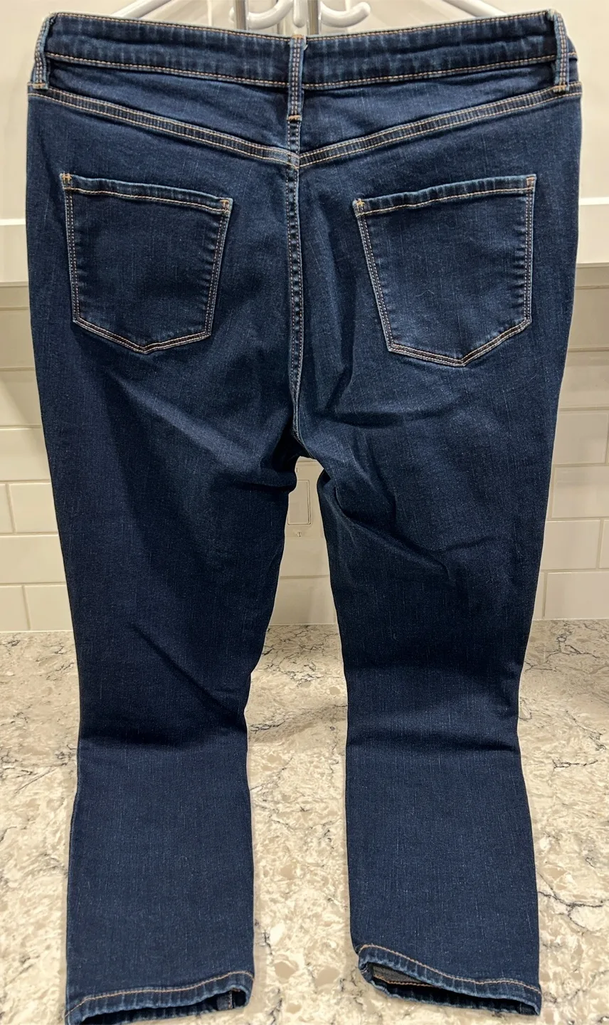 Women’s The Super High Rise Jeans (Reitmans)(33 Reg) image indicator(3)