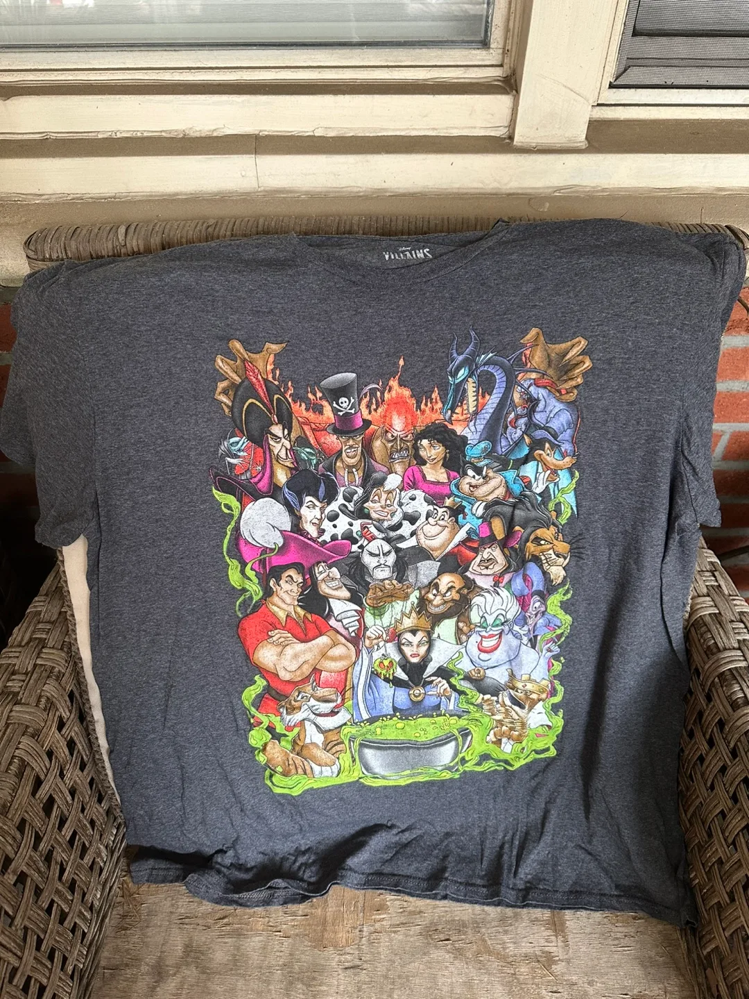 Disney Villains 2XL T-Shirt thumbnail