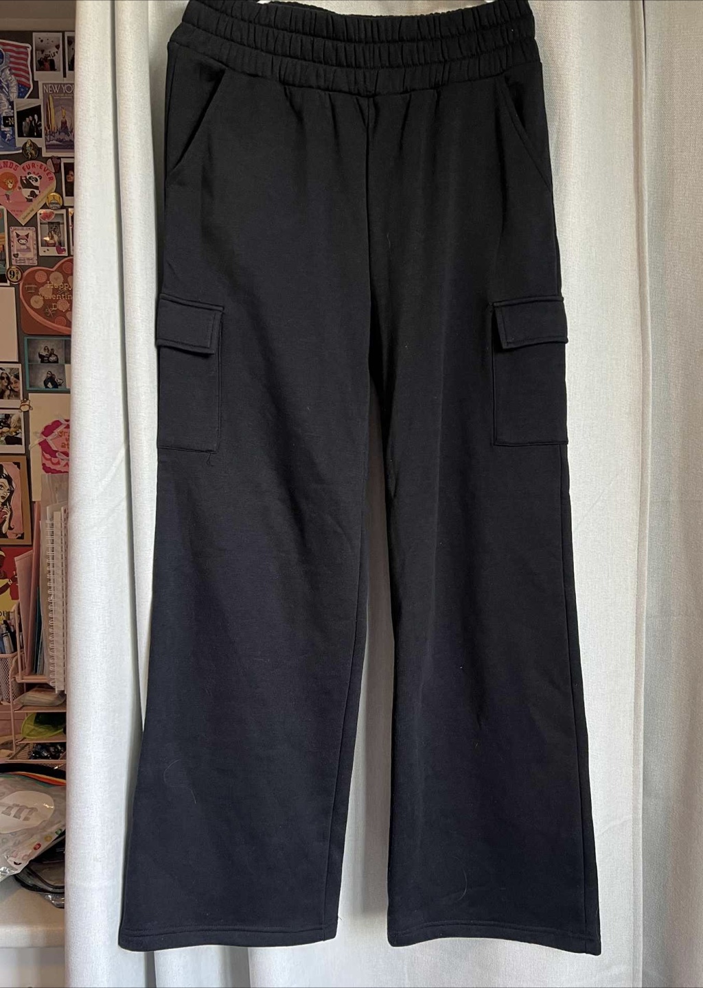 Black Cargo Sweatpants (XL)