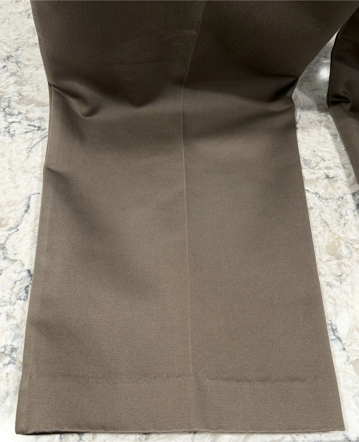 Men’s Khaki Dockers Premium Dress Pants image indicator(4)