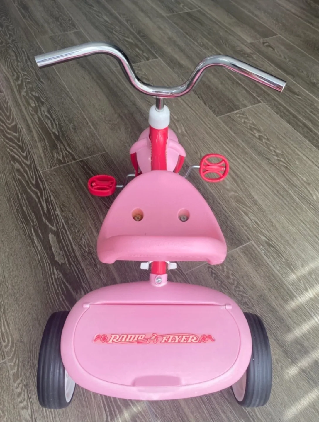 Radio Flyer Pink Toddler Tricycle image indicator(2)