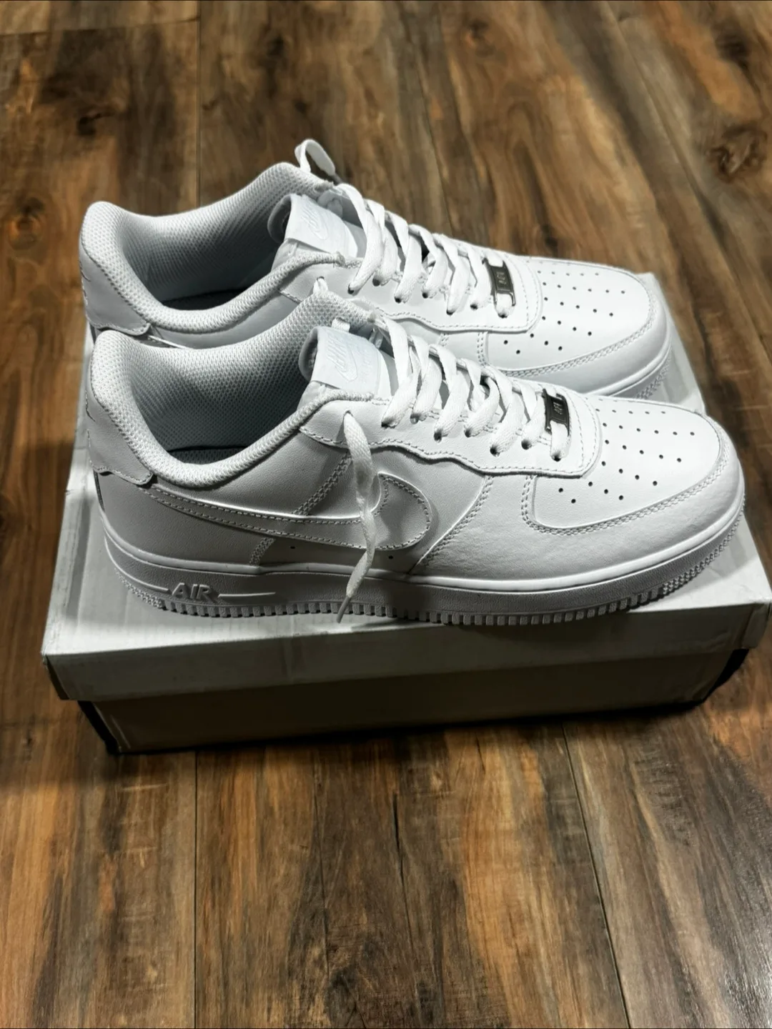 New Nike Air Force 1 '07 White Sneakers image indicator(2)