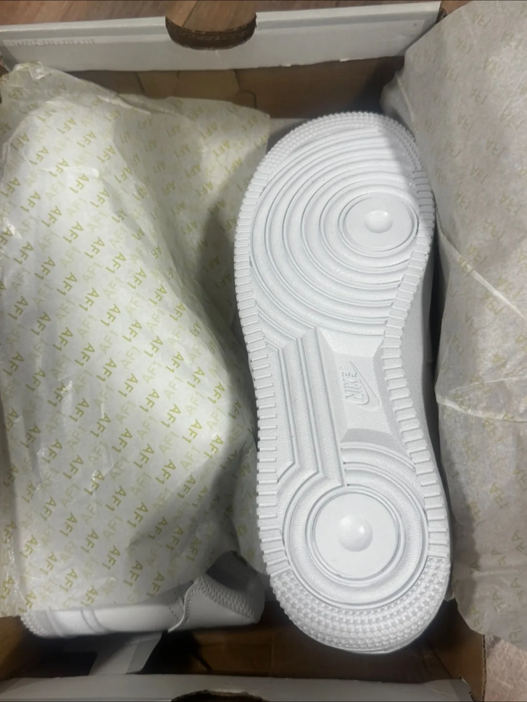 New Nike Air Force 1 '07 White Sneakers image indicator(4)