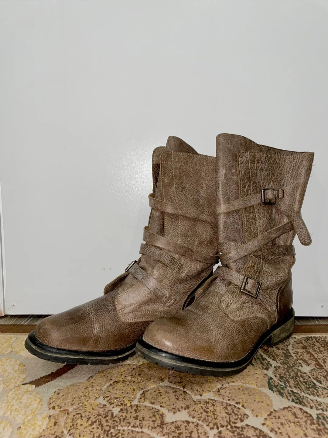Steve Madden Taupe Leather Boots, Size 11 thumbnail