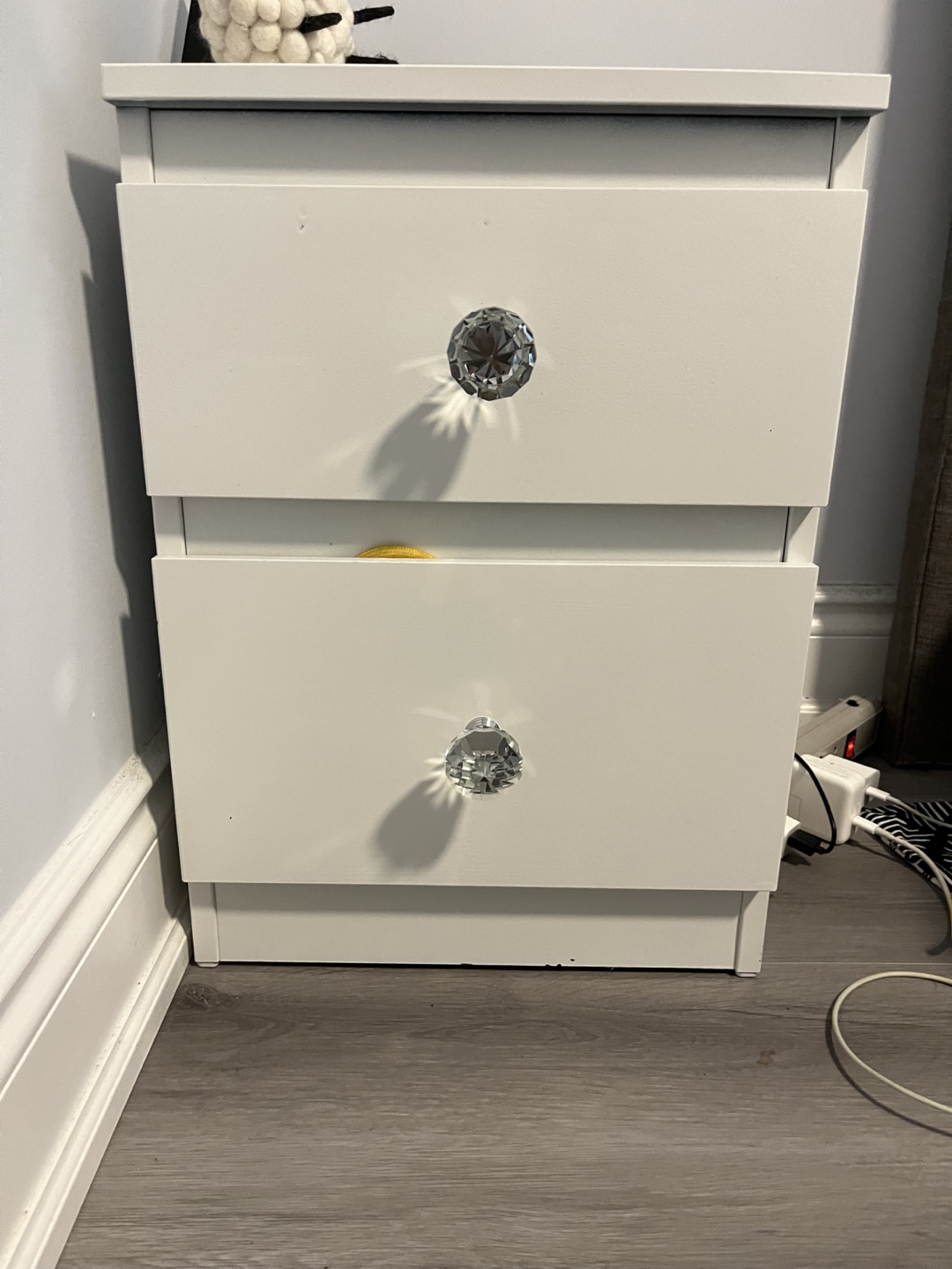 Set of White 2-Drawer Nightstand