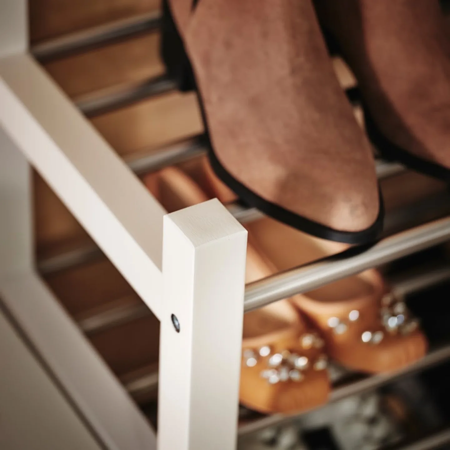 IKEA TJUSIG Shoe Rack image indicator(3)