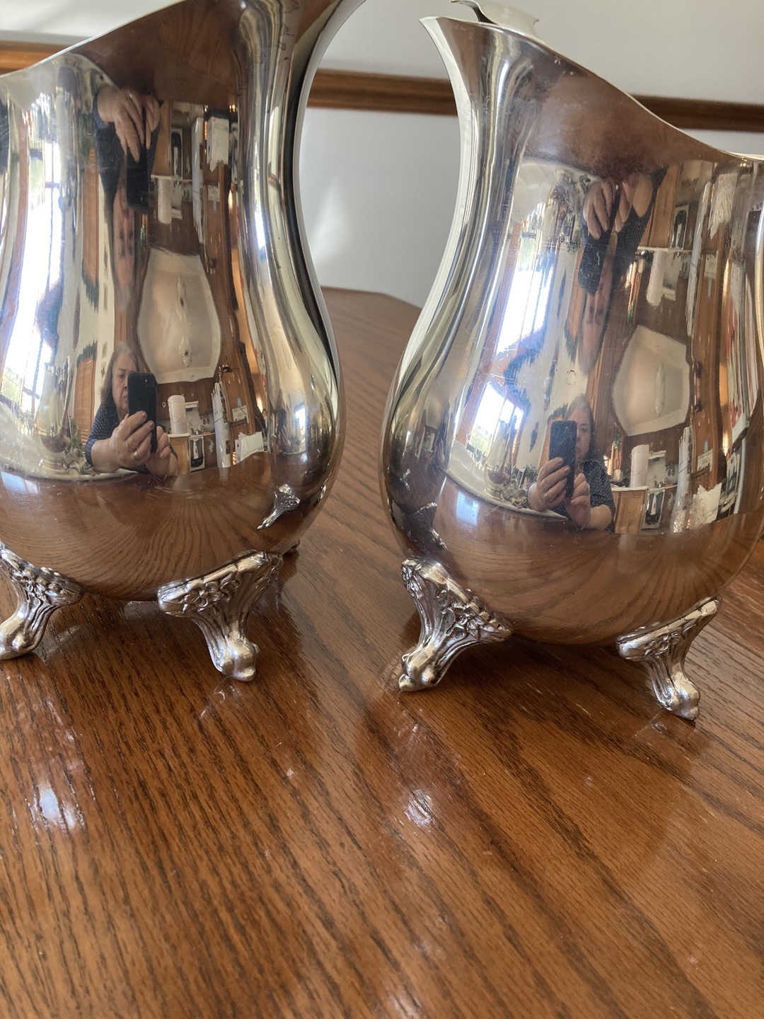 Marlboro Plate Old English Reproduction Pitchers