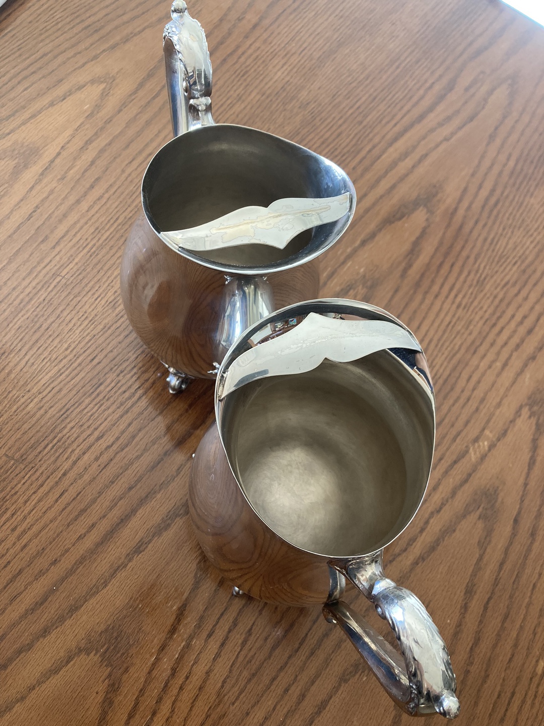 Marlboro Plate Old English Reproduction Pitchers - photo 2