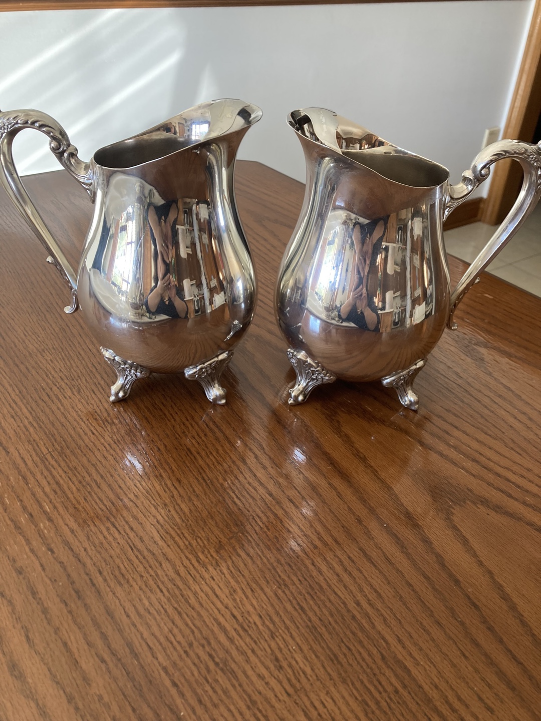 Marlboro Plate Old English Reproduction Pitchers - photo 4