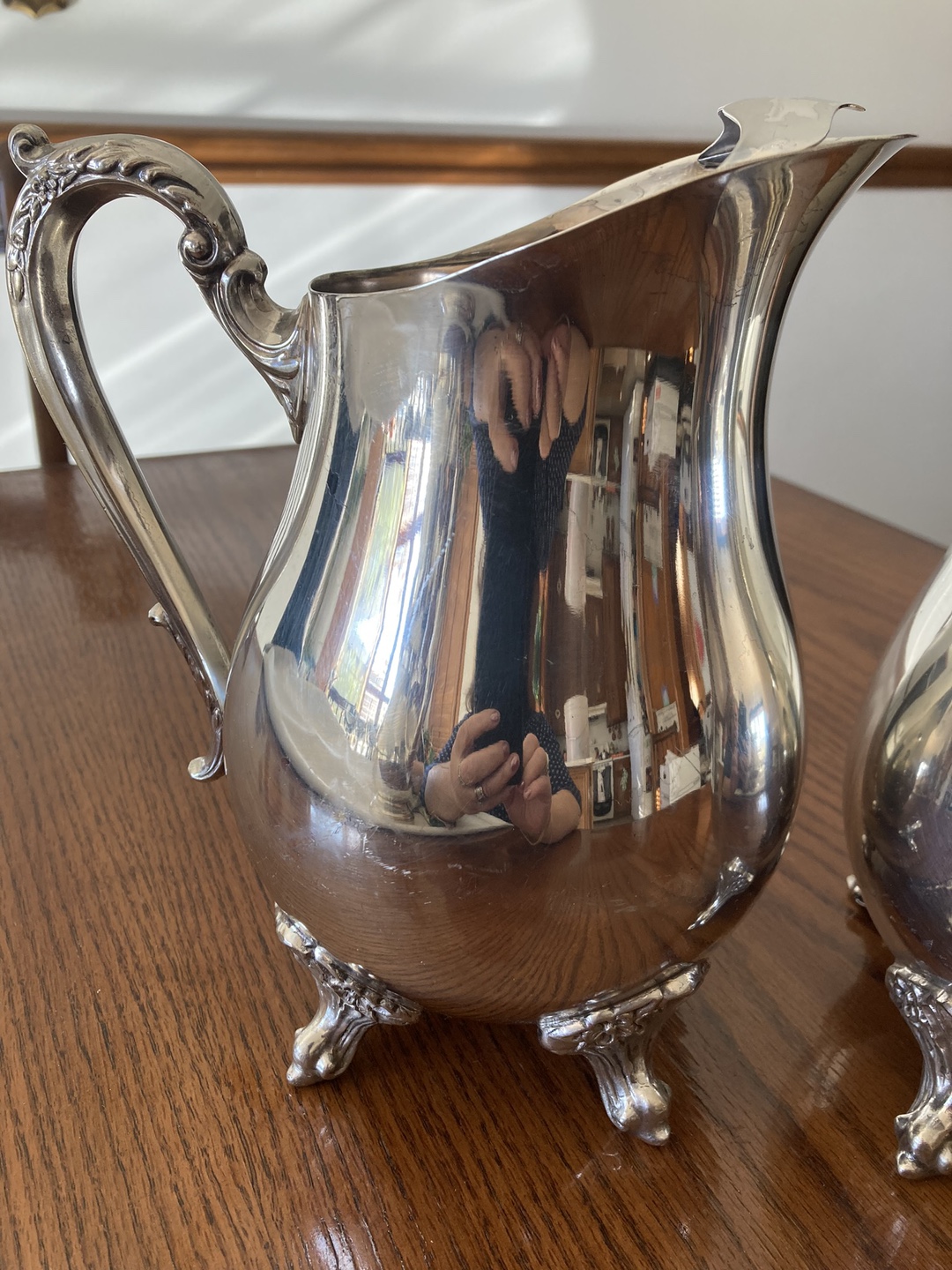 Marlboro Plate Old English Reproduction Pitchers - photo 3