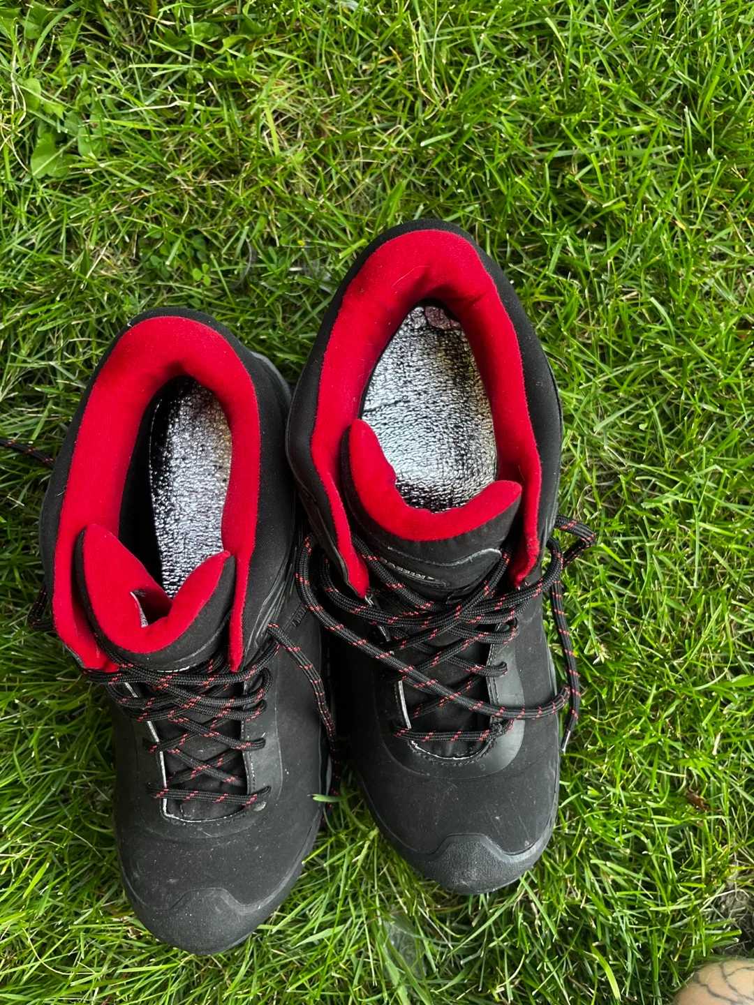 Baffin Black/Red Insulated Winter Boots image indicator(4)