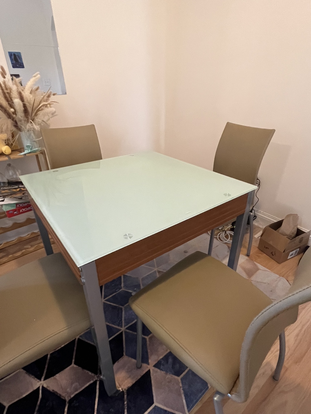 Extendable Dining Table with tempered glass top - photo 4