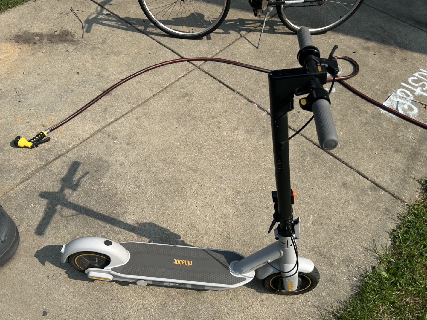 Ninebot Electric Scooter (G30 MAX LP) - photo 3