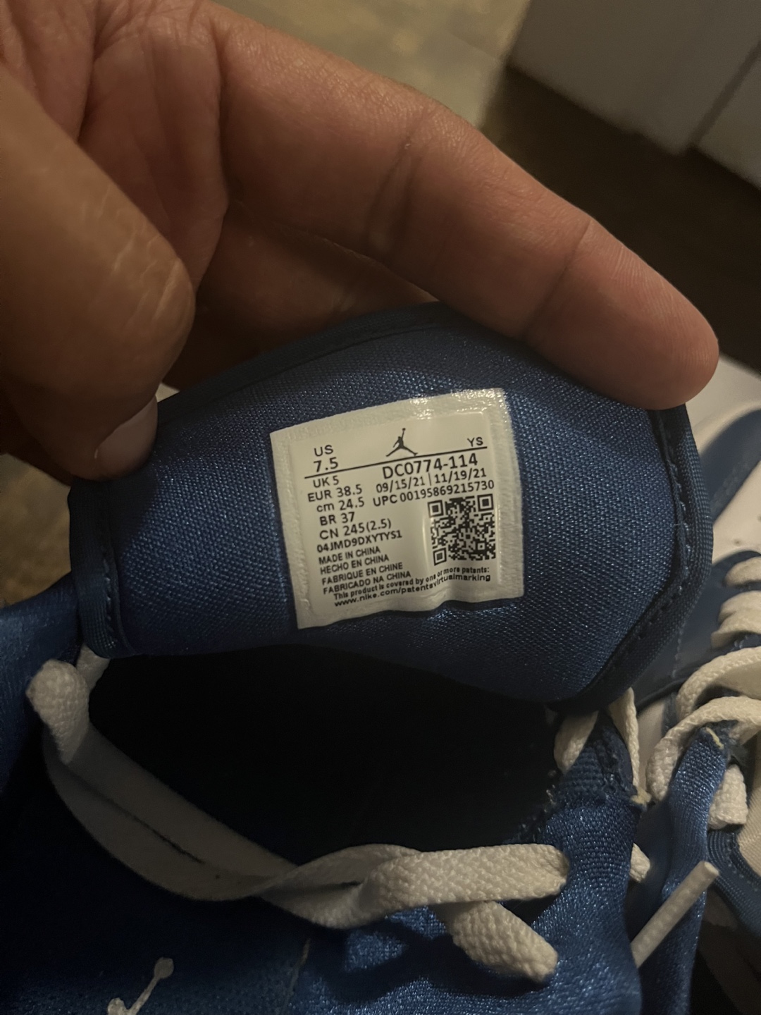 Air Jordan 1 Low White/Marina Blue, Size 7.5 - photo 3