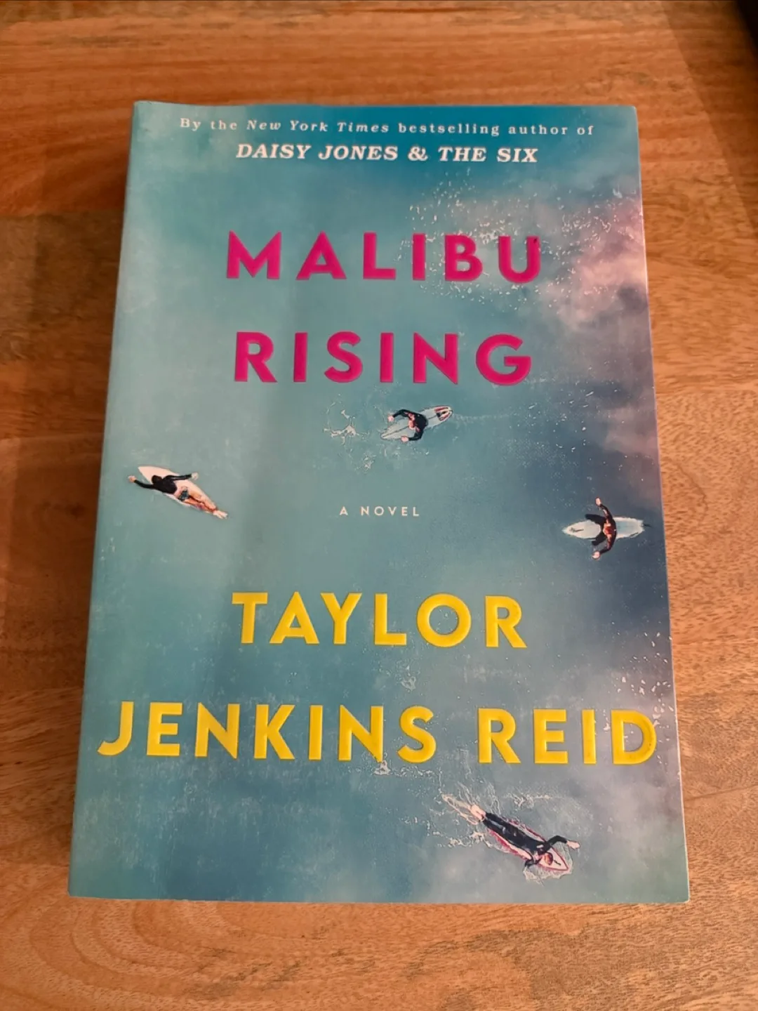 Malibu Rising by Taylor Jenkins Reid thumbnail