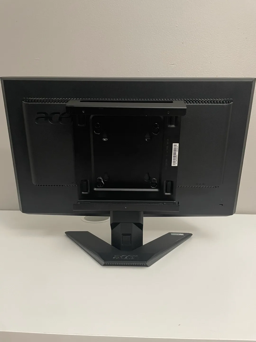 Acer X183H 18.5″ LCD Monitor – Excellent Condition image indicator(5)