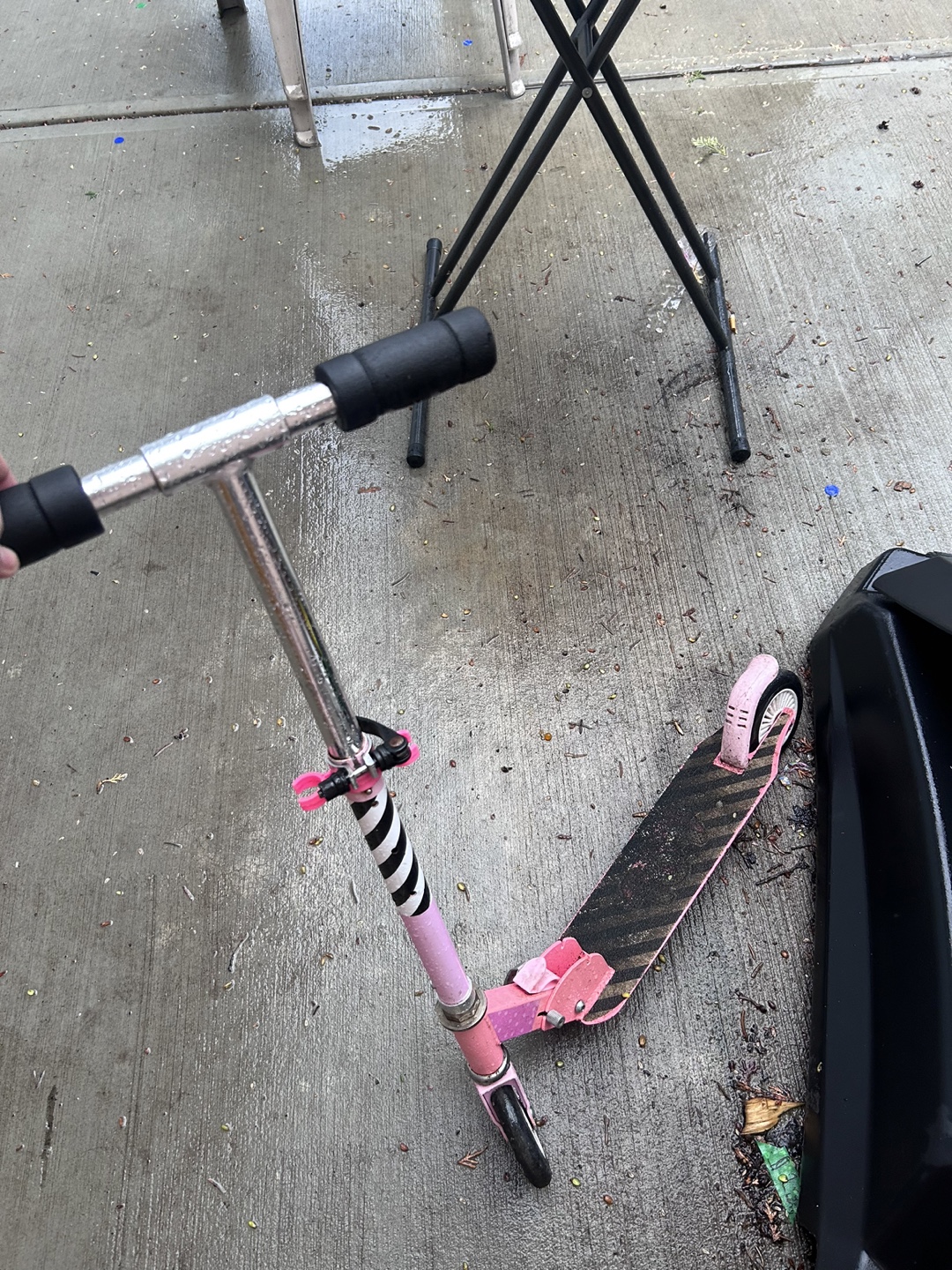 Pink Kids LOL Scooter