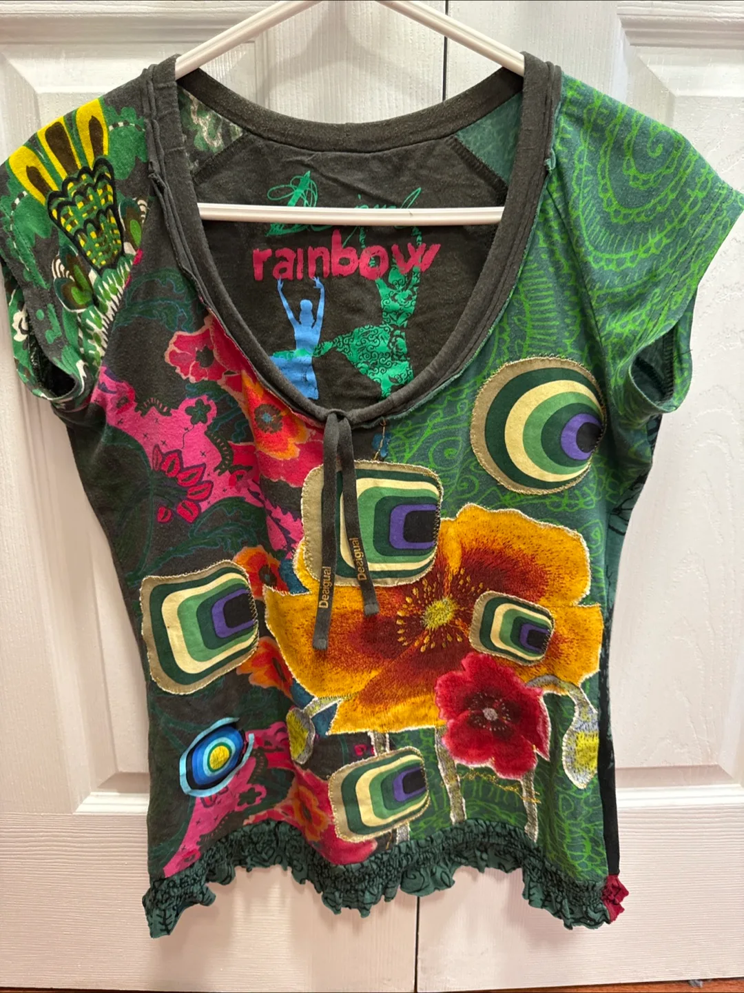 Desigual Rainbow T-Shirt, Size medium thumbnail