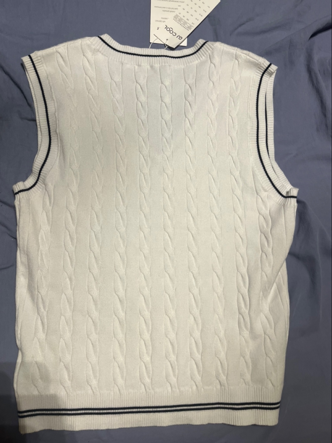 GJ Cool College Cables Vest - photo 2