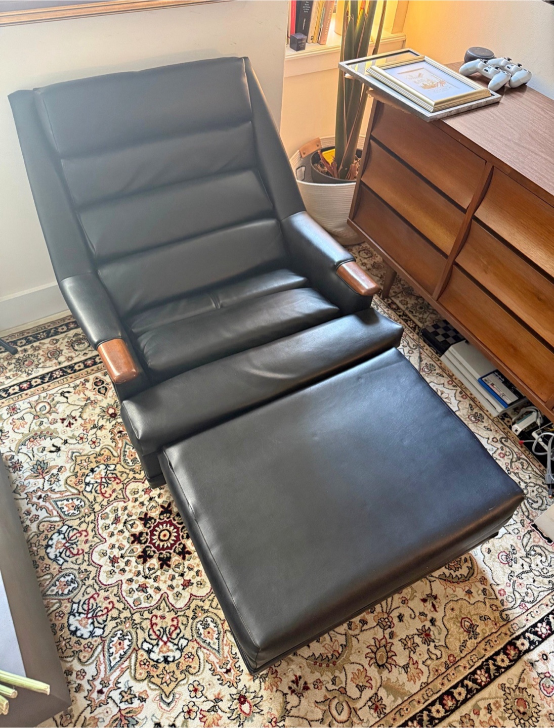 MCM 60s Black Vinyl Lounge Chair + Ottoman – Vintage