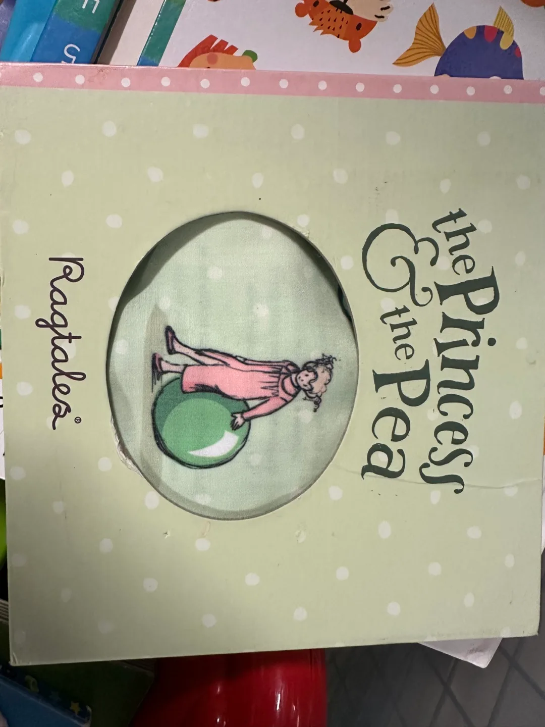 Ragtales Princess and the Pea Soft Book image indicator(2)