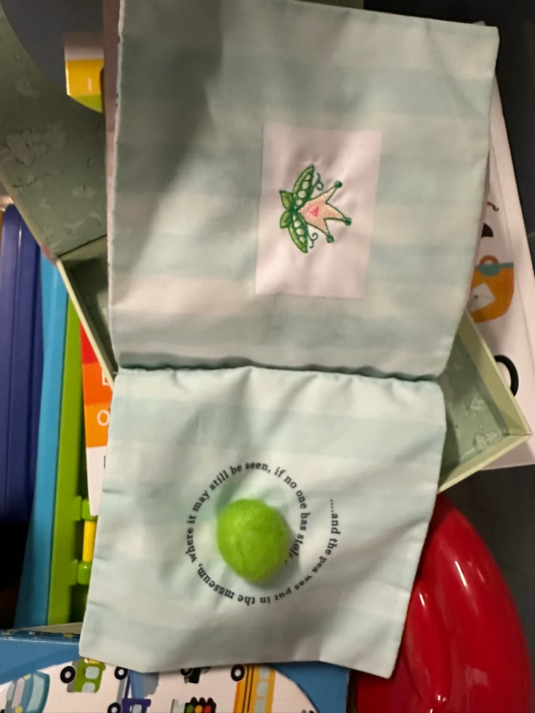 Ragtales Princess and the Pea Soft Book image indicator(3)