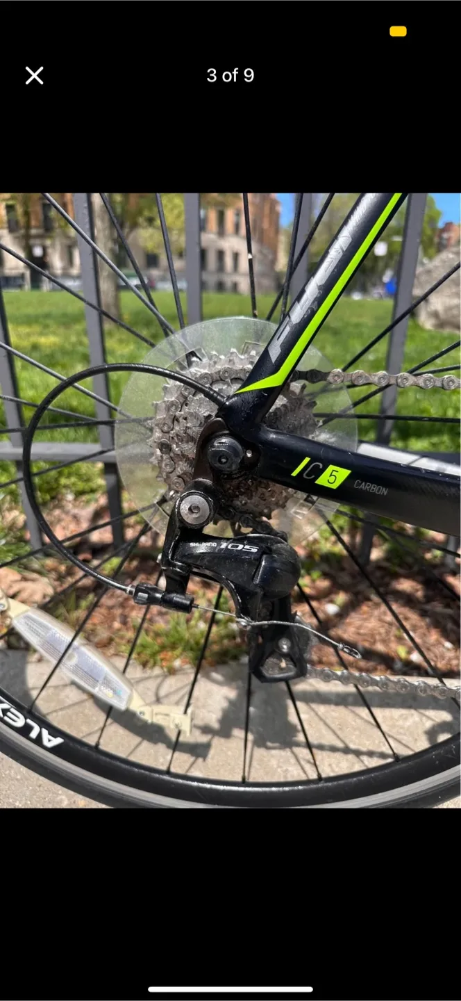 Fuji Road Bike - 56cm image indicator(4)