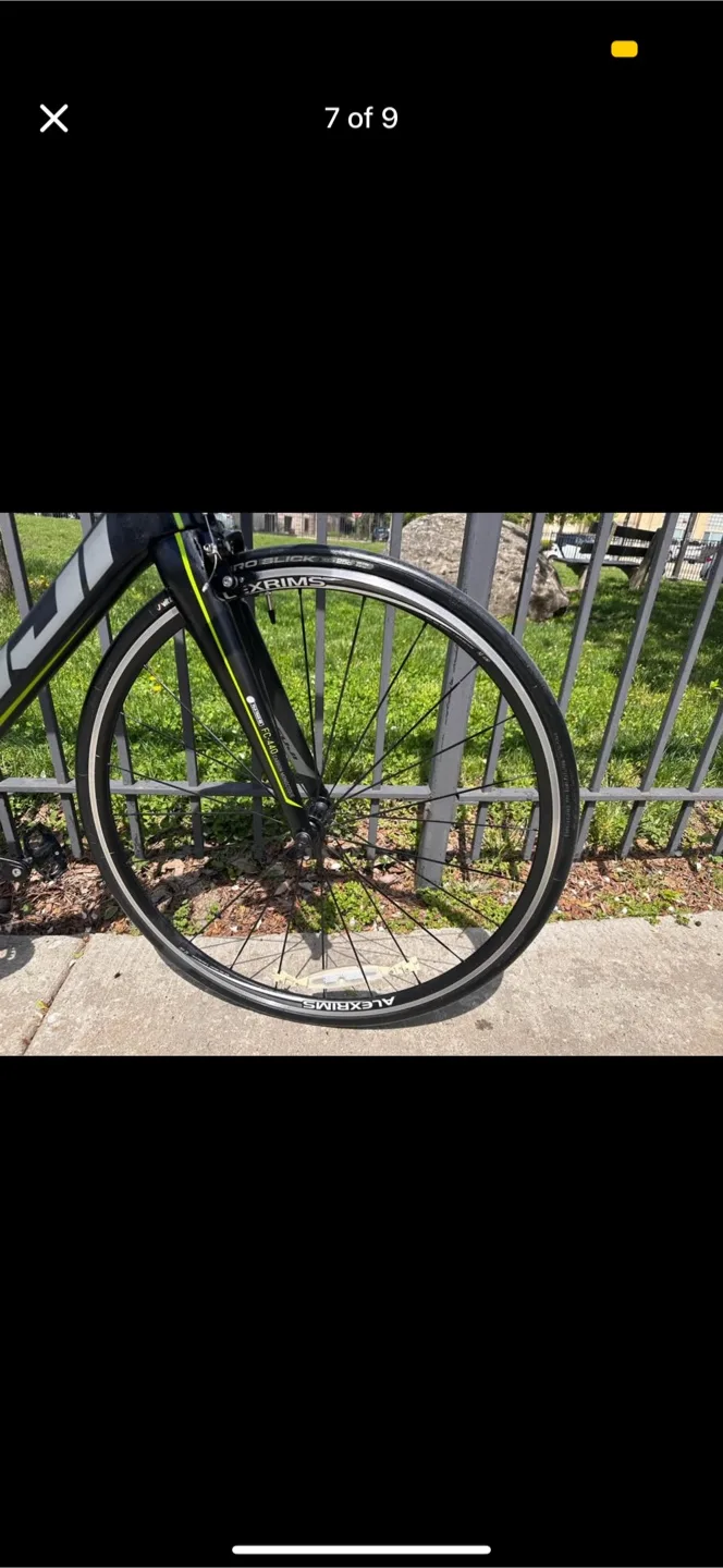 Fuji Road Bike - 56cm image indicator(6)