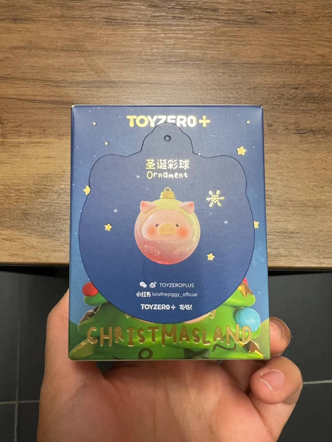 TOYZERO+ Lulu the Piggy Christmasland - Ornament image indicator(2)