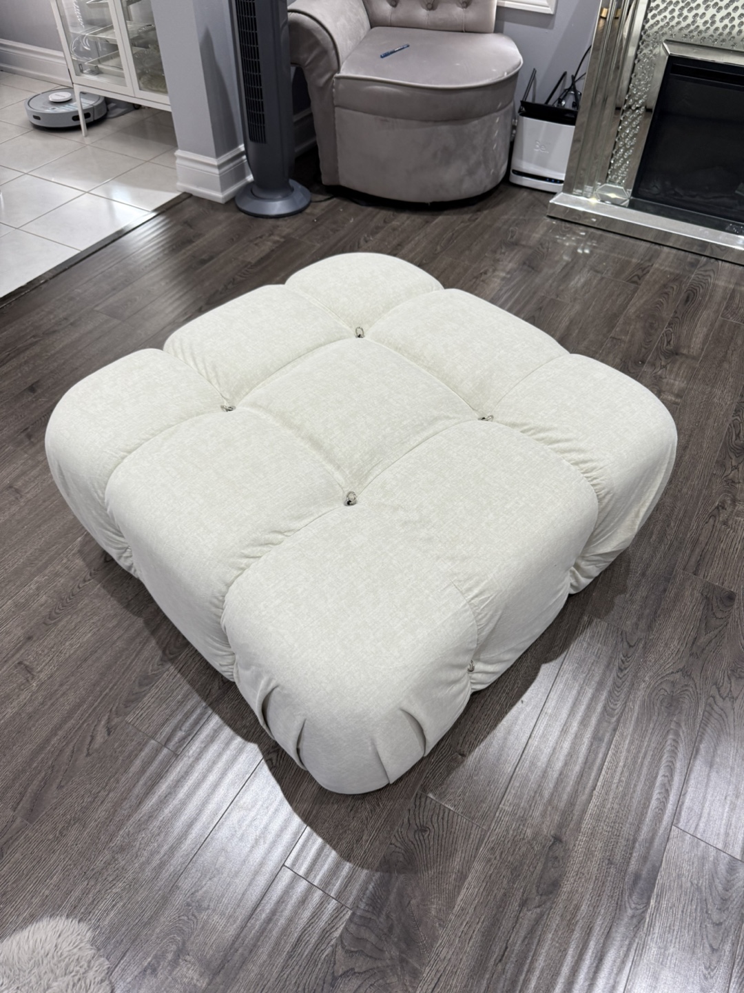 Cream Tufted Ottoman - photo 3