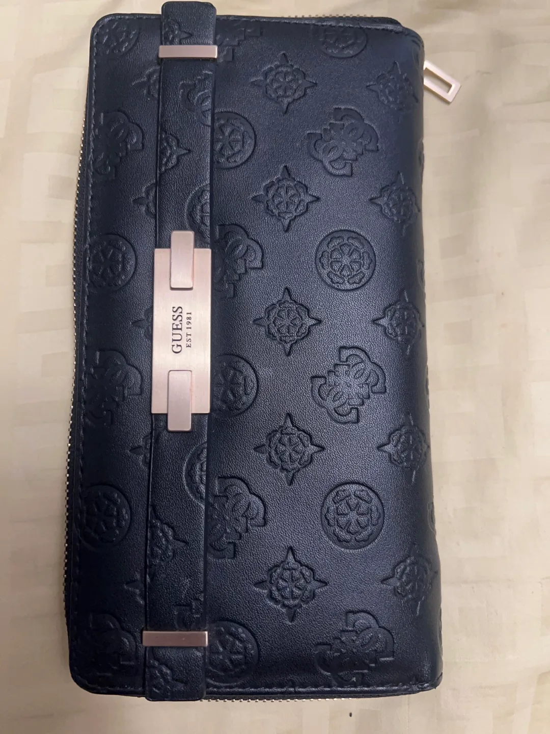 Guess Black Wallet thumbnail