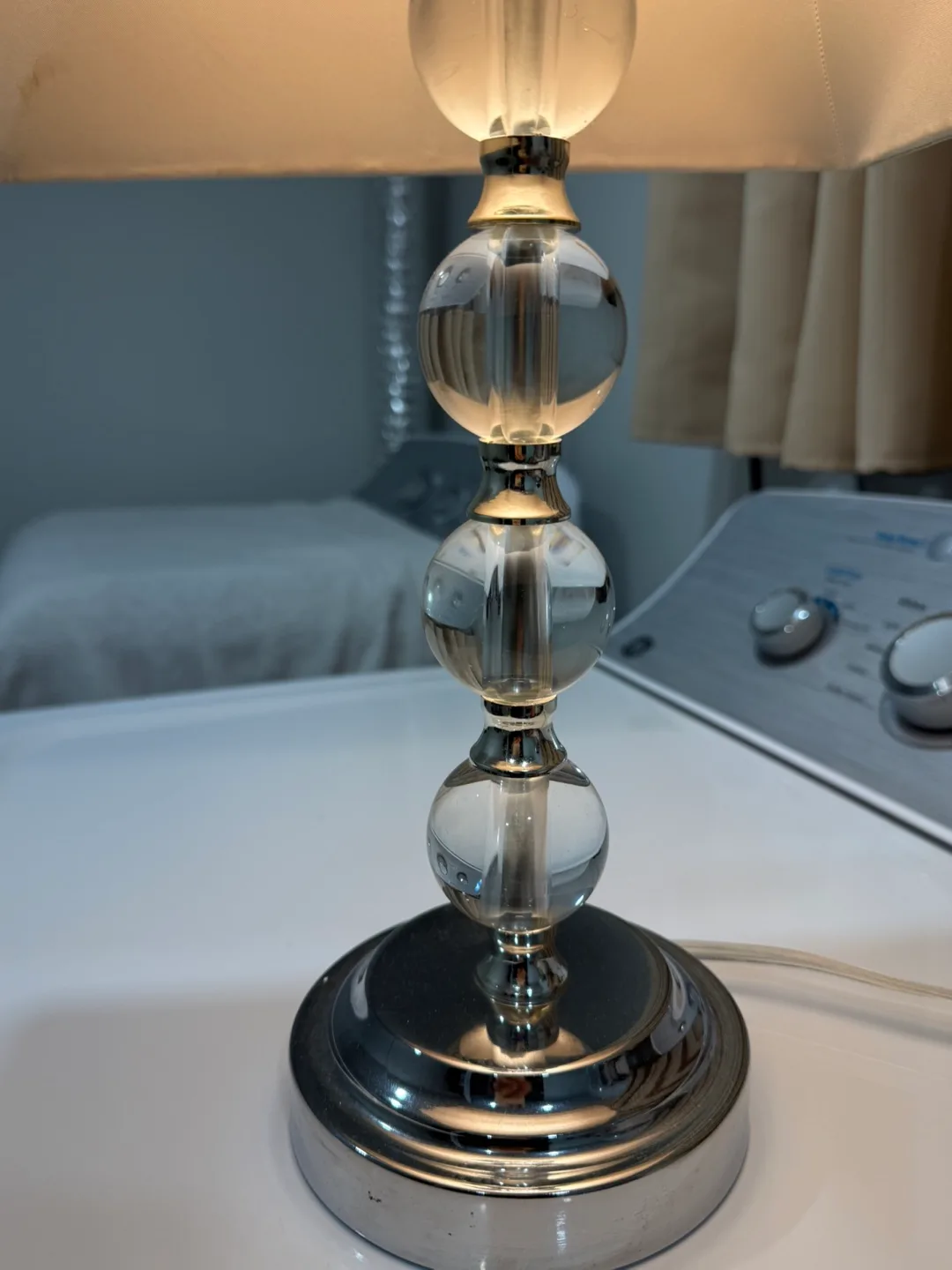 Crystal Ball Table Lamp image indicator(4)