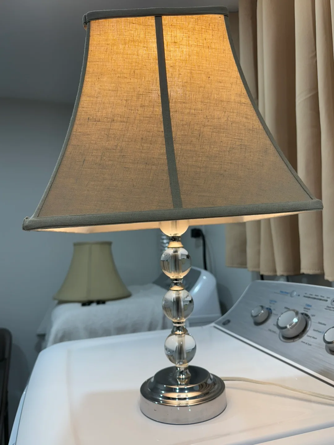 Crystal Ball Table Lamp image indicator(3)